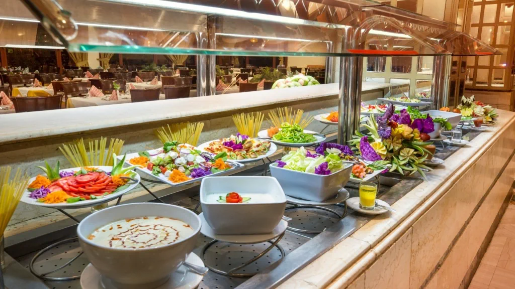 الفندق بيراميزا ايزيس ايلاند ريزورت - أسوان